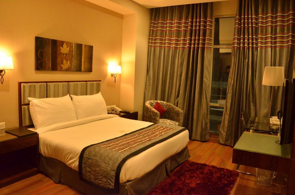 Hotel Down Town Jalandhar Bilik gambar